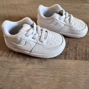 NWT Nike White Force 1 Crib Sneakers